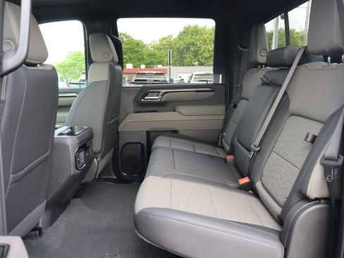 New 2026 Chevrolet Silverado 2500 ZR2 w/ ZR2 Bison Edition AWD/4WD image 17