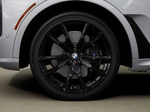 Used 2026 BMW X7 xDrive40i w/ M Sport Package image 36
