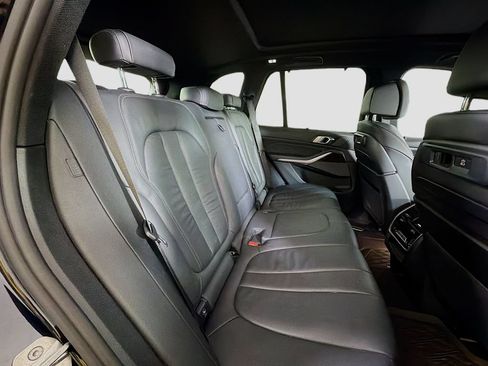 Used 2020 BMW X5 M50i w/ Executive Package AWD/4WD image 30