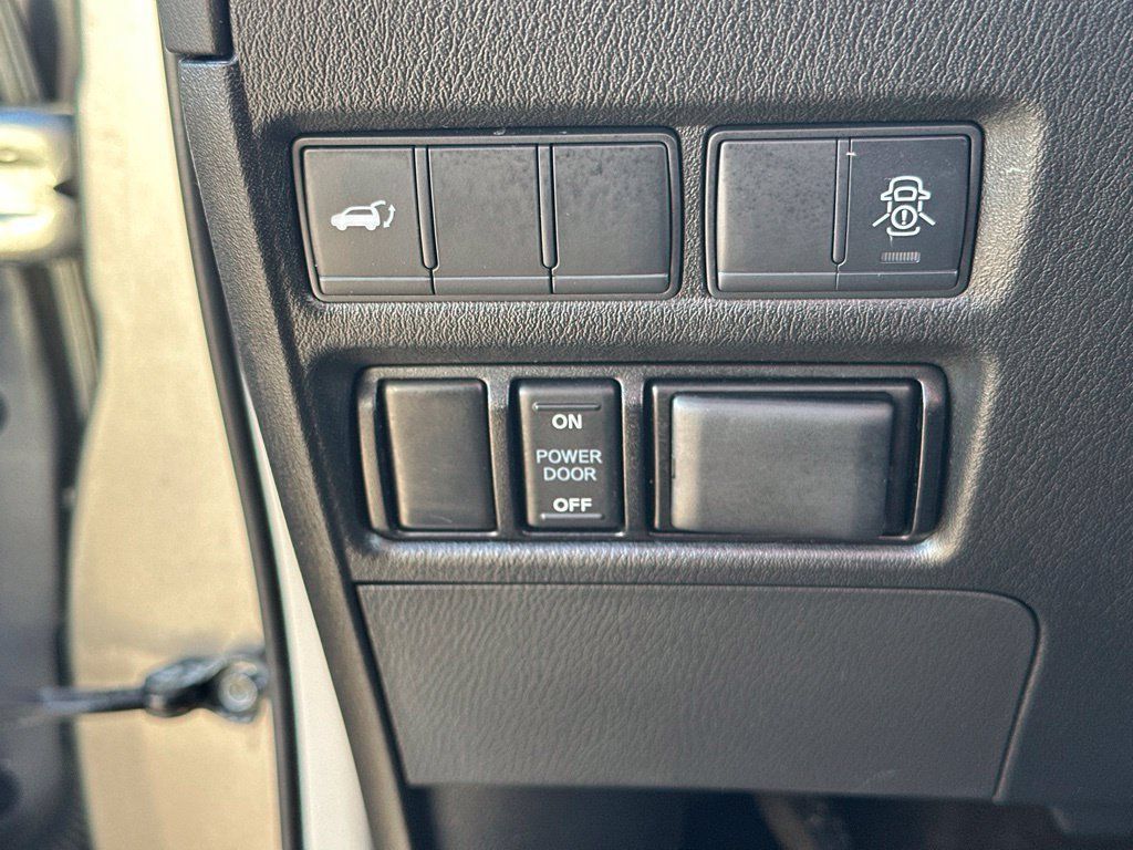 Used 2020 Nissan Armada SL RWD image 35