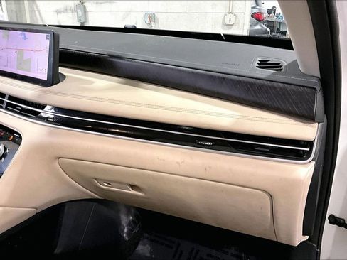 Certified 2025 INFINITI QX60 Sensory image 27