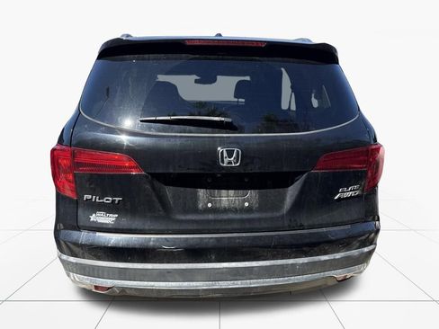 Used 2017 Honda Pilot Elite image 6