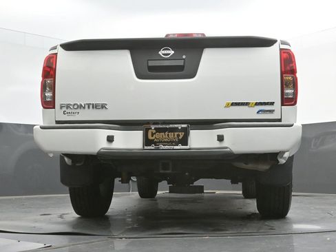 Used 2019 Nissan Frontier Desert Runner RWD image 28