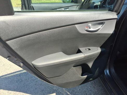 Used 2023 Kia Forte LXS image 17