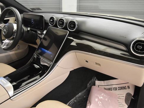 Used 2023 Mercedes-Benz C 300 4MATIC Sedan image 18