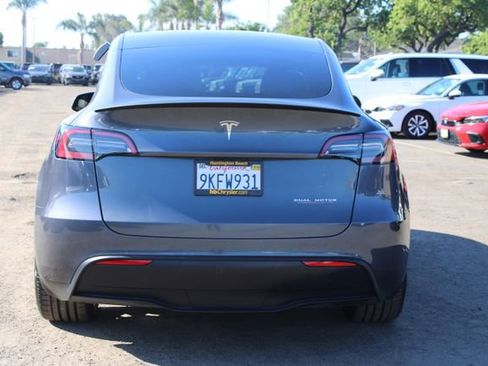 Used 2023 Tesla Model Y Performance image 4