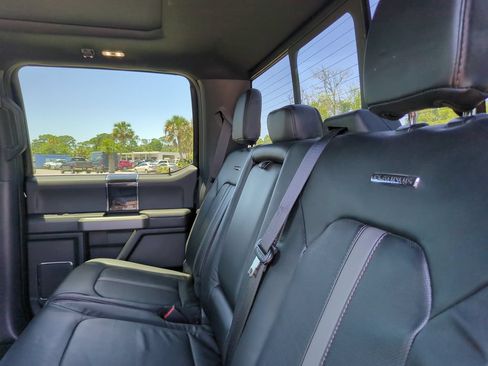 Used 2021 Ford F350 Platinum AWD/4WD image 13