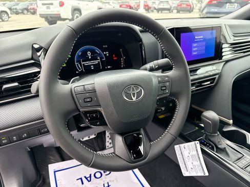 Certified 2026 Toyota Camry SE image 11