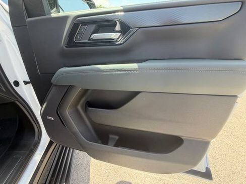 New 2026 GMC Yukon AT4 w/ AT4 Premium Package AWD/4WD image 22
