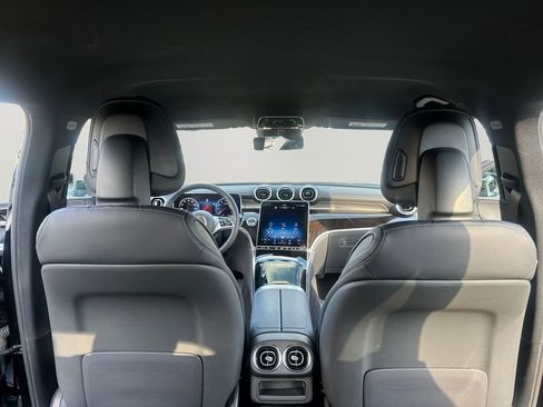 Used 2023 Mercedes-Benz GLC 300 4MATIC image 25