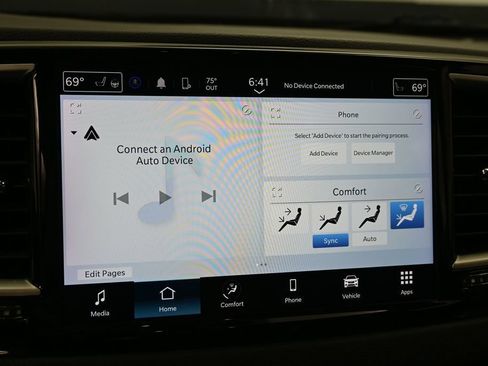 Used 2024 Chrysler Pacifica Touring-L FWD image 41