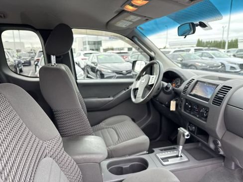 Used 2007 Nissan Frontier SE w/ SE Value Truck Pkg AWD/4WD image 14