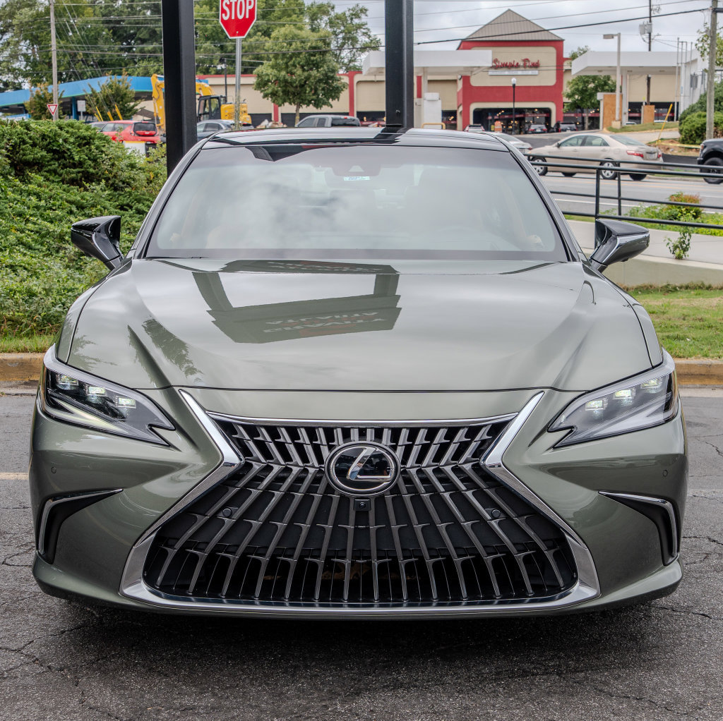 Used 2024 Lexus ES 350 Ultra Luxury w/ Accessory Package (Z1) FWD image 2
