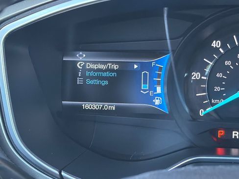 Used 2015 Ford Fusion Energi SE FWD image 24