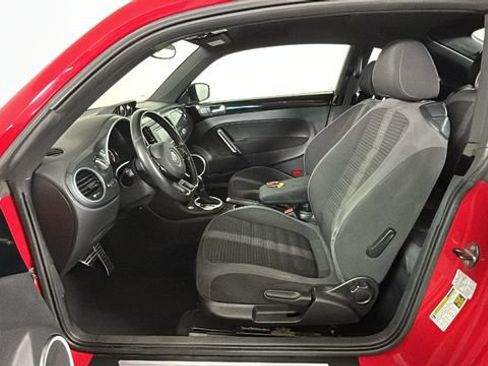 Used 2013 Volkswagen Beetle Turbo FWD image 11