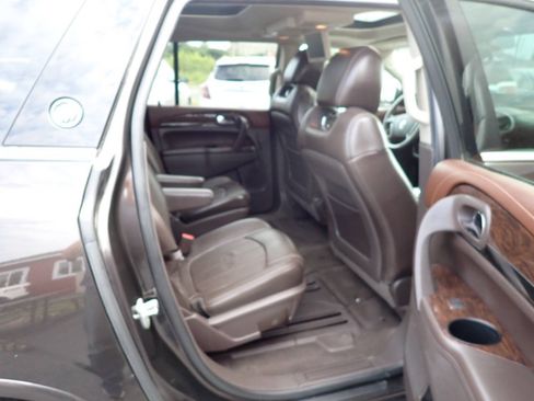 Used 2014 Buick Enclave Leather w/ Trailering Provision Package FWD image 9