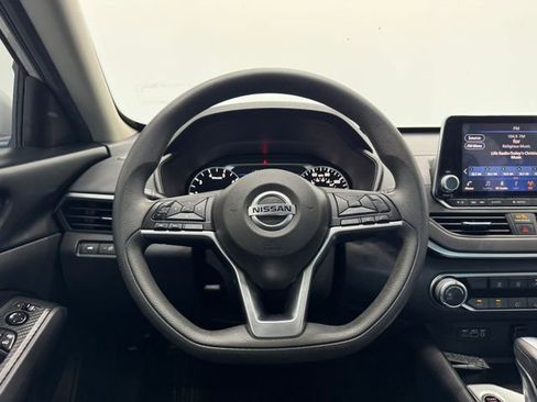 Used 2022 Nissan Altima 2.5 SV FWD image 23