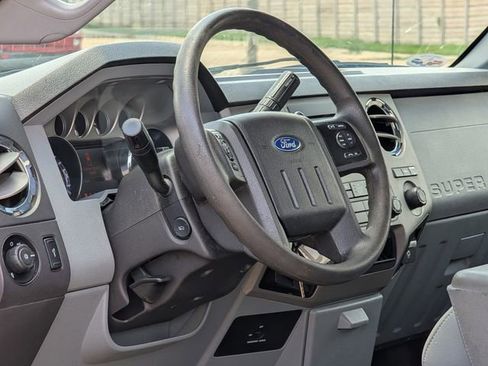 Used 2016 Ford F250 XLT w/ XLT Value Package AWD/4WD image 11
