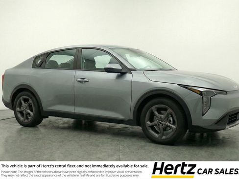 Used 2025 Kia K4 FWD image 1