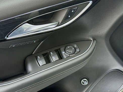 Used 2023 Buick Envision Essence w/ Sport Touring Package AWD/4WD image 17