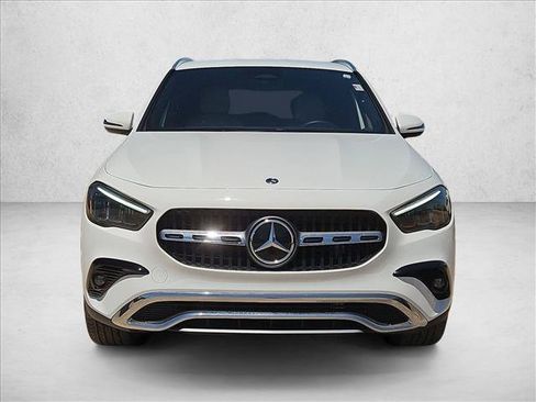 Used 2025 Mercedes-Benz GLA 250 4MATIC image 2