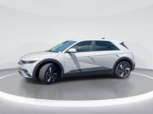 Used 2025 Hyundai Ioniq 5 SE AWD/4WD image 1