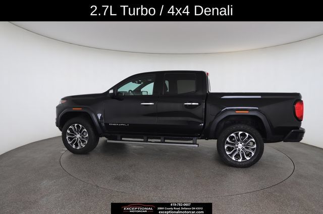 Used 2025 GMC Canyon Denali AWD/4WD image 8