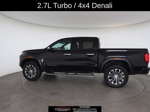 Used 2025 GMC Canyon Denali AWD/4WD image 8