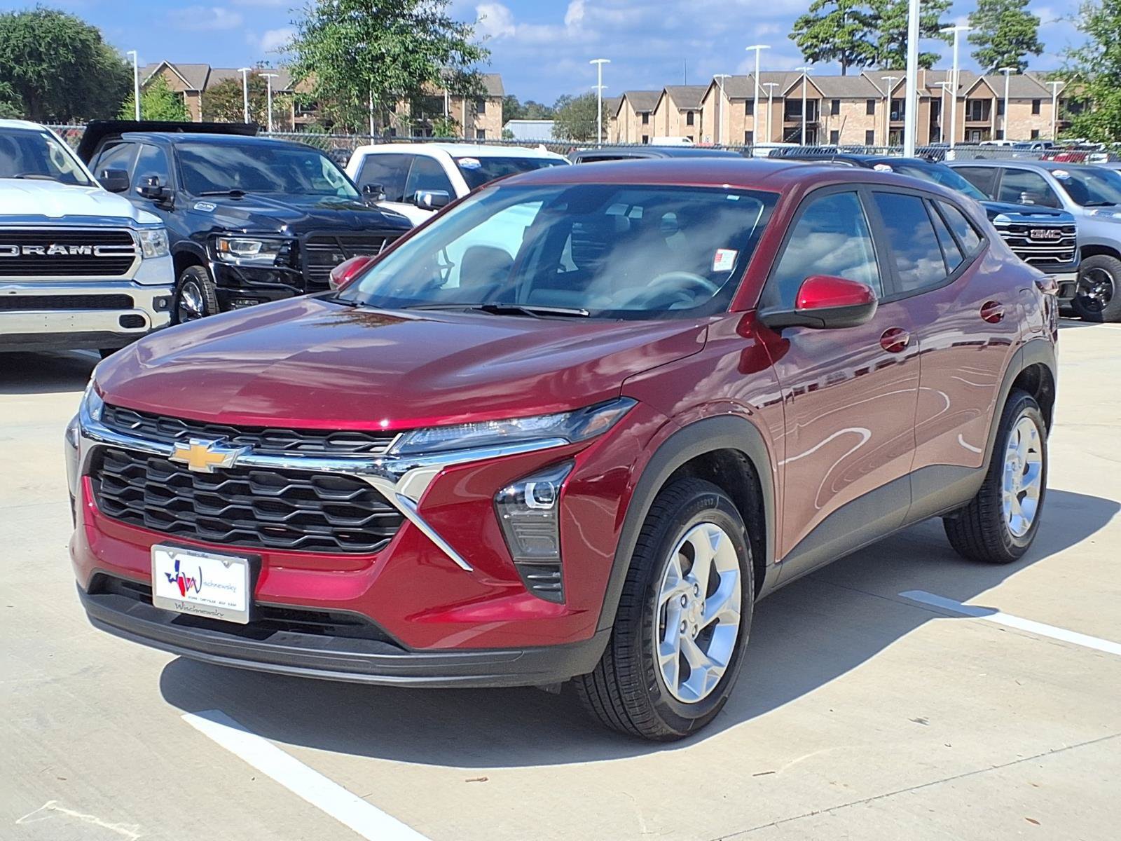 Used 2024 Chevrolet Trax LS w/ LS Convenience Package FWD image 3