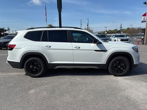 New 2026 Volkswagen Atlas Peak Edition AWD/4WD image 5