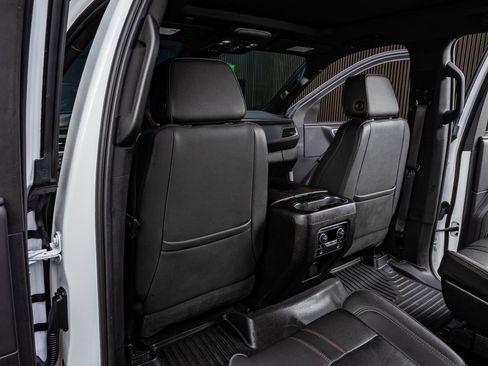 Used 2023 Chevrolet Suburban RST w/ Sport Performance Package image 35