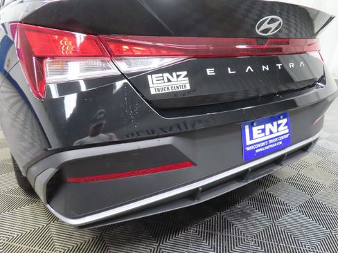 Used 2024 Hyundai Elantra SEL image 38