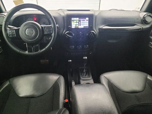 Used 2017 Jeep Wrangler Unlimited Sahara AWD/4WD image 22