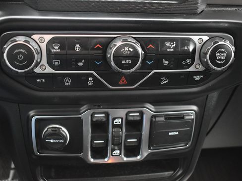 Used 2020 Jeep Wrangler Unlimited Sport S image 27