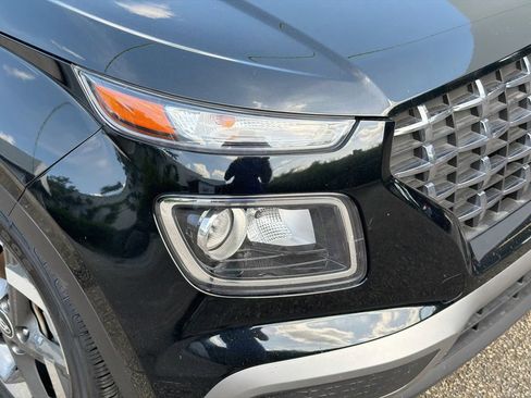 Used 2024 Hyundai Venue SEL FWD image 33