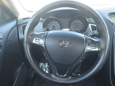Used 2011 Hyundai Genesis 2.0T image 26