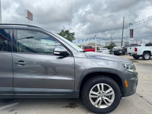 Used 2016 Volkswagen Tiguan S FWD image 17