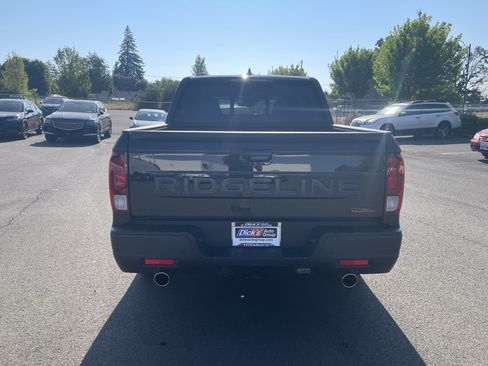 Used 2025 Honda Ridgeline TrailSport image 4