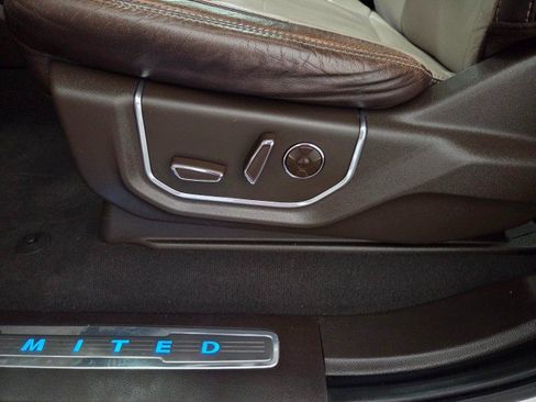 Used 2019 Ford F350 Limited AWD/4WD image 74