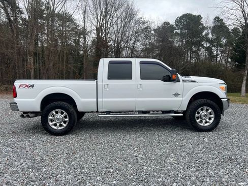 Used 2014 Ford F250 Lariat w/ Lariat Ultimate Package image 8