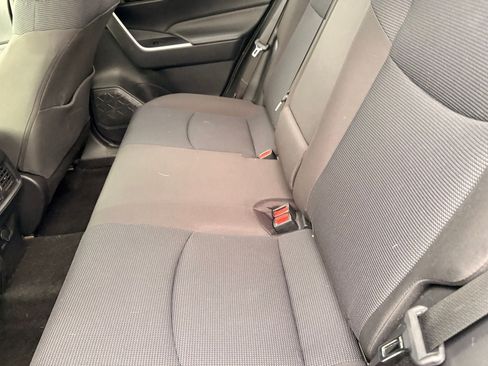 Used 2023 Toyota RAV4 LE AWD/4WD image 13