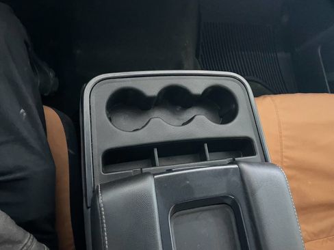 Used 2017 Chevrolet Silverado 1500 LT w/ LT Convenience Package image 39