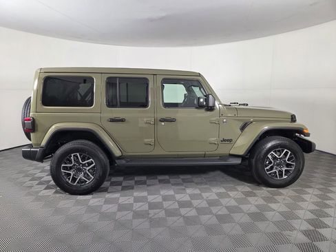 New 2026 Jeep Wrangler Unlimited Sahara AWD/4WD image 5