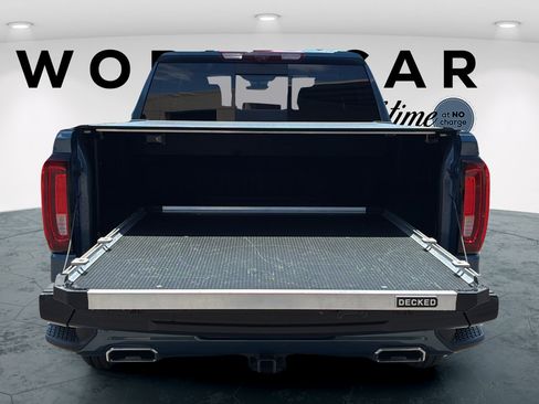 Used 2024 GMC Sierra 1500 Denali w/ Denali Reserve Package RWD image 10