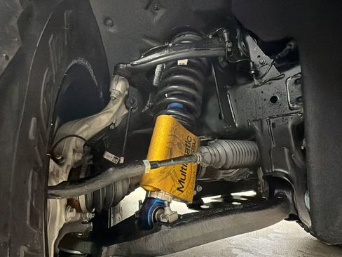 Used 2024 GMC Canyon AT4X image 16