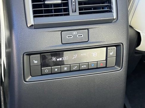 Used 2024 MAZDA CX-90 Plug-In Hybrid w/ Premium Plus AWD/4WD image 18