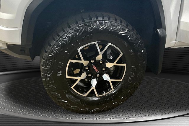 Certified 2026 GMC Canyon AT4X AWD/4WD image 34