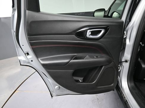 Used 2024 Jeep Compass Trailhawk AWD/4WD image 25