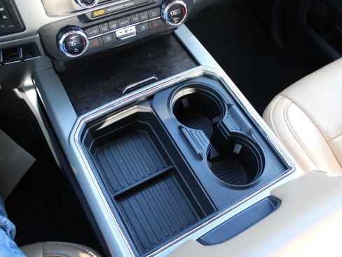 Used 2022 Ford F250 Lariat w/ Lariat Value Package image 34