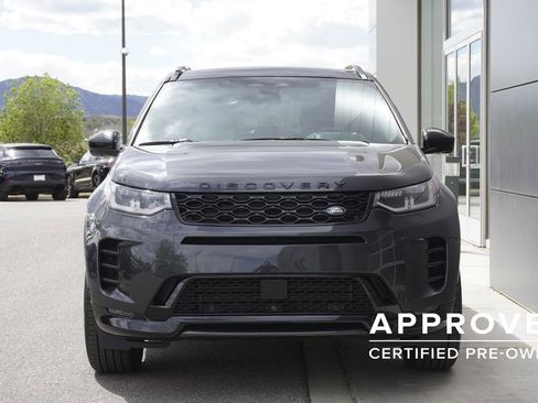 Used 2025 Land Rover Discovery Sport Dynamic SE image 5